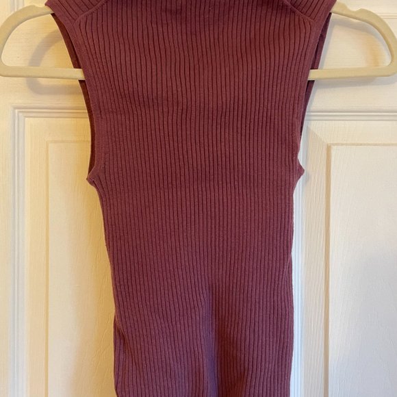 Madewell Owen Sleeveless Sweater Polo in Pressed Grape XXS - Picture 7 of 7